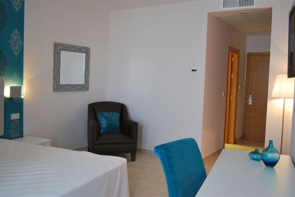 Hotel Costa Conil By Fuerte Group Кониль-де-ла-Фронтера Экстерьер фото