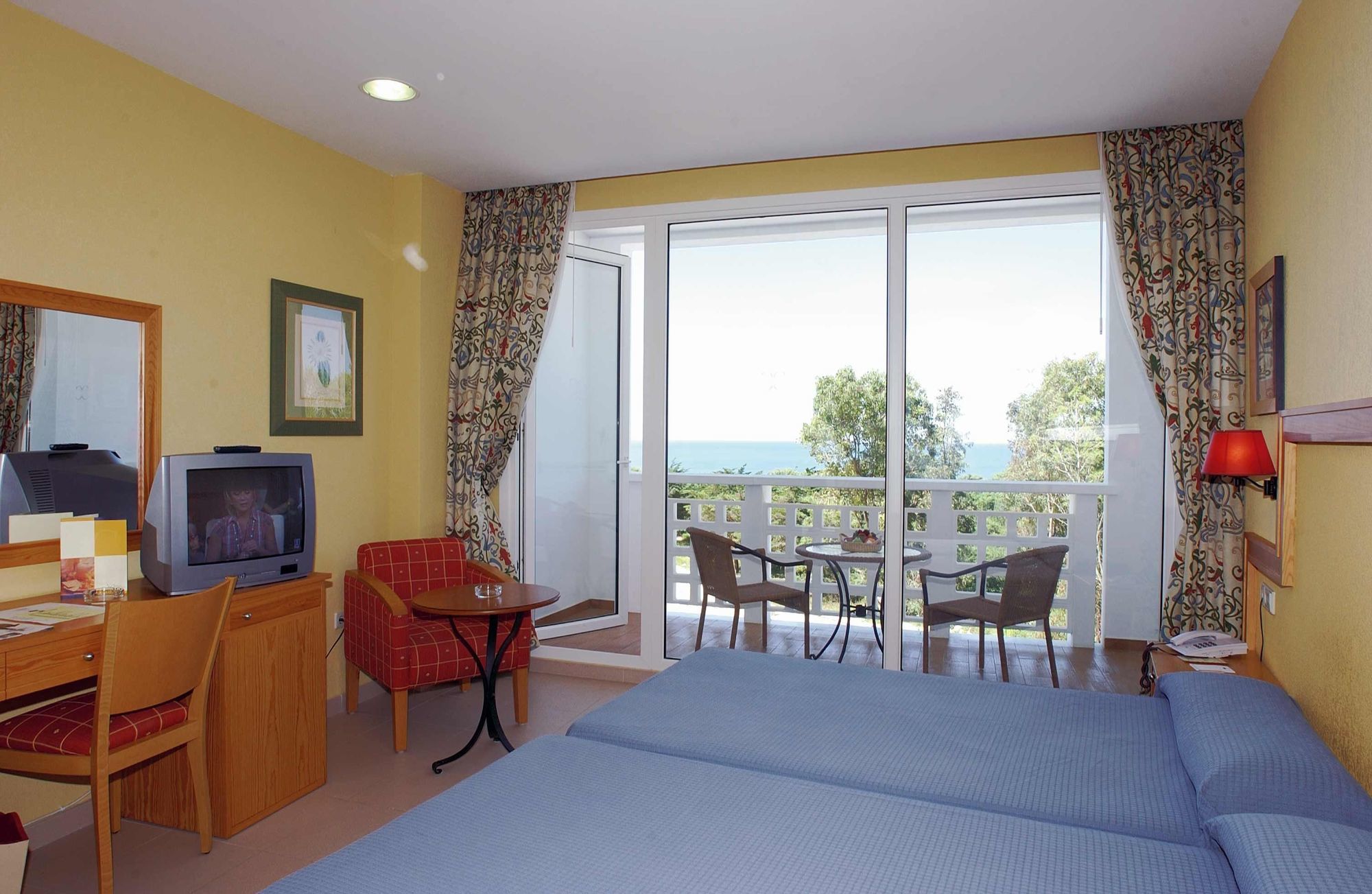 Hotel Costa Conil By Fuerte Group Кониль-де-ла-Фронтера Номер фото