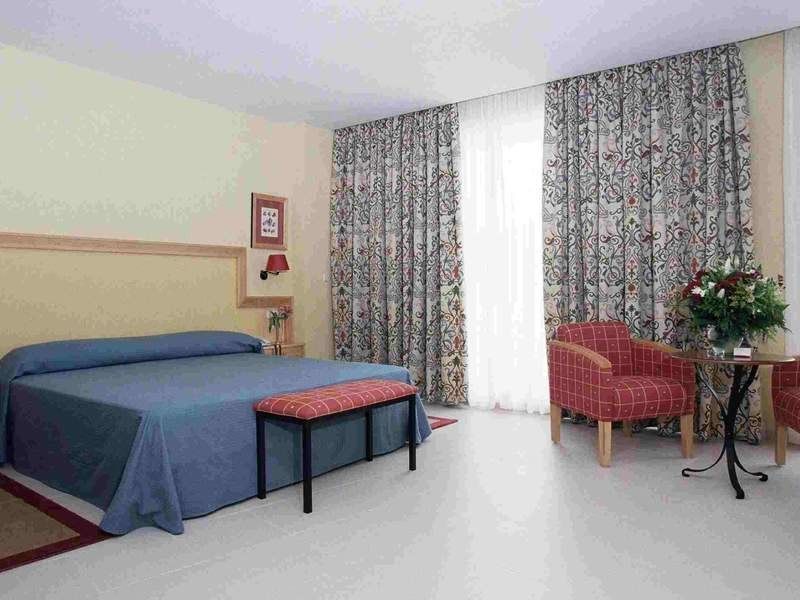 Hotel Costa Conil By Fuerte Group Кониль-де-ла-Фронтера Экстерьер фото